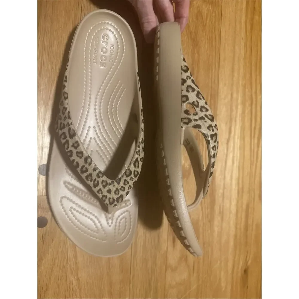 Crocs Kadee II Leopard Flip Flop Sandals Women's Size 11 Comfort Casual